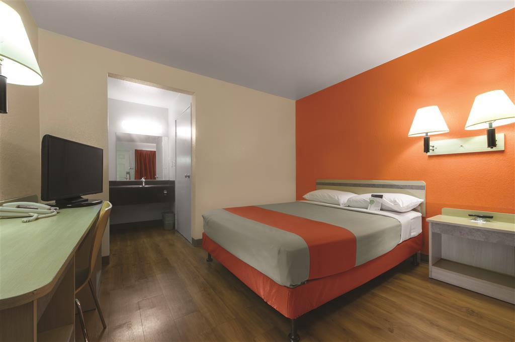 Motel 6 Omaha - Central La Vista Номер фото