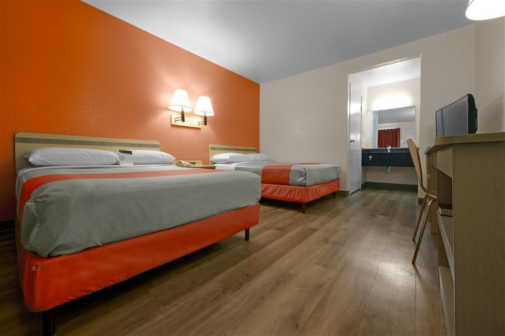 Motel 6 Omaha - Central La Vista Номер фото