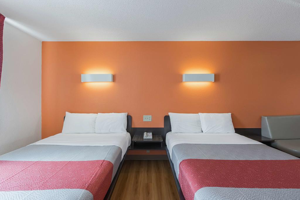 Motel 6 Omaha - Central La Vista Экстерьер фото