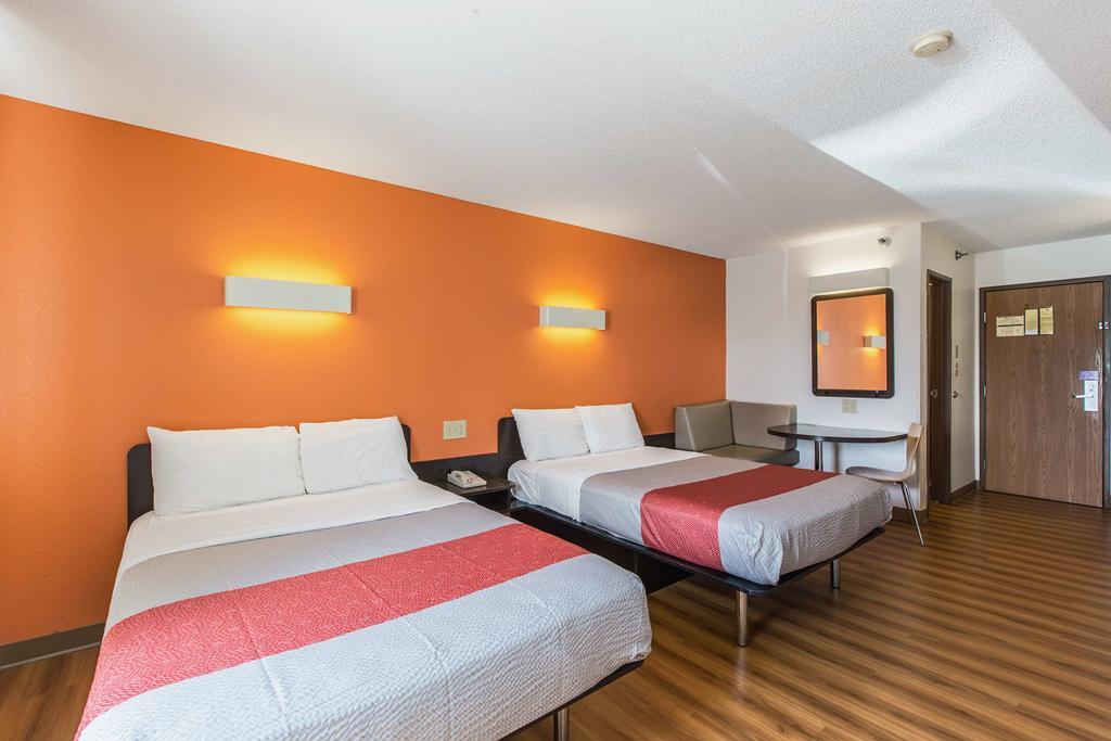 Motel 6 Omaha - Central La Vista Экстерьер фото