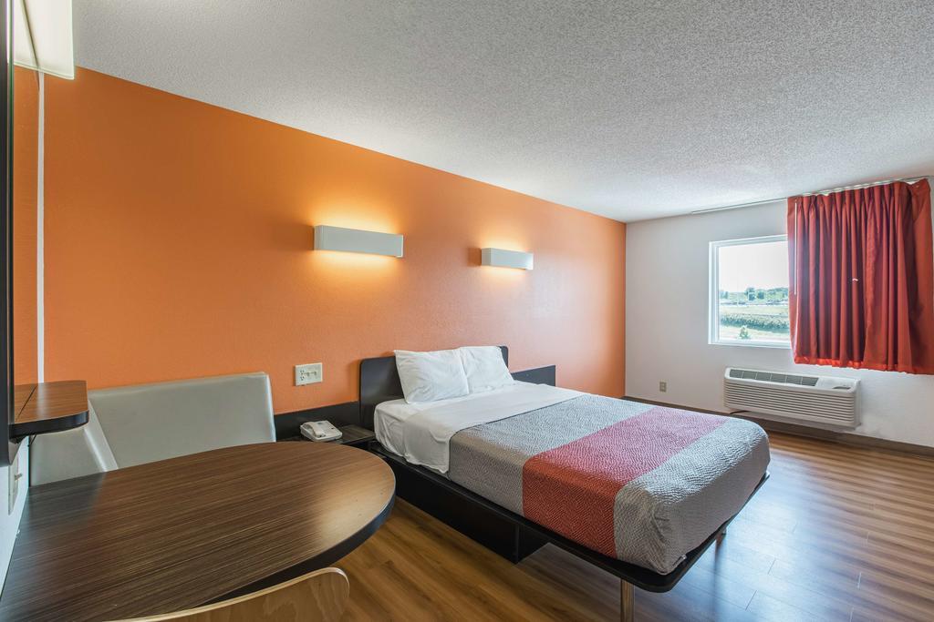 Motel 6 Omaha - Central La Vista Экстерьер фото