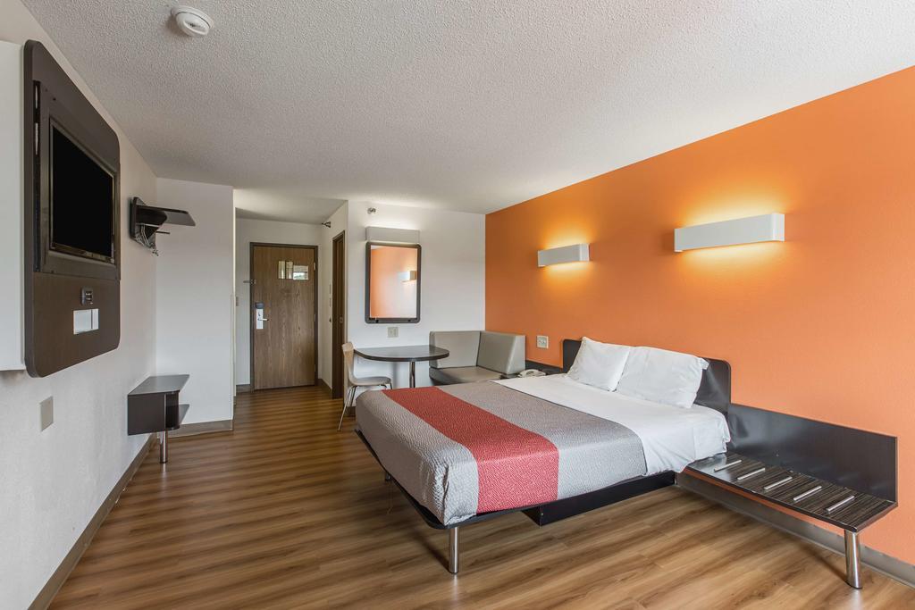 Motel 6 Omaha - Central La Vista Экстерьер фото